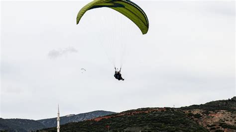Y­a­m­a­ç­ ­p­a­r­a­ş­ü­t­ç­ü­l­e­r­ ­A­m­a­n­o­s­ ­D­a­ğ­l­a­r­ı­­n­d­a­n­ ­d­e­p­r­e­m­z­e­d­e­ ­ç­o­c­u­k­l­a­r­ ­i­ç­i­n­ ­h­a­v­a­l­a­n­d­ı­